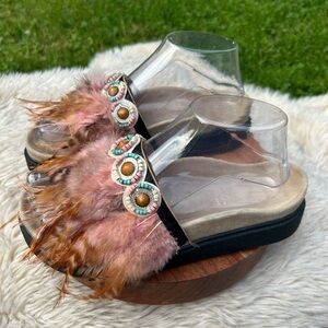 Inuikii women's black pink/taupes feather hand beaded strap sandals sz 37